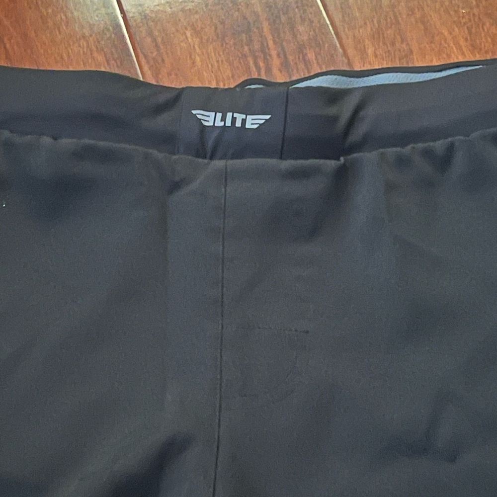 Elite Shorts 3XL - Picture 3 of 7